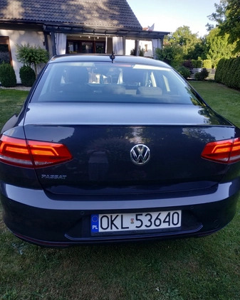 Volkswagen Passat cena 71900 przebieg: 134000, rok produkcji 2019 z Byczyna małe 79